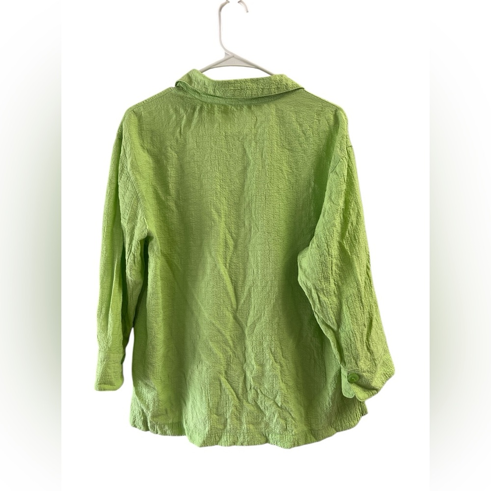 Green collared button down shirt - Picture 3 of 3
